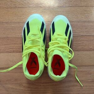 Adidas Crazyfast Youth Indoor/Court Soccer / Futsal shoes Like New - Size 2.5 Y